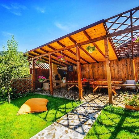 Amandra Chalet シナヤ エクステリア 写真